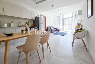 1-BD Apartment Sale, 887 sq. ft., Millennium Binghatti Residences, Business Bay, Dubai, UAE #2