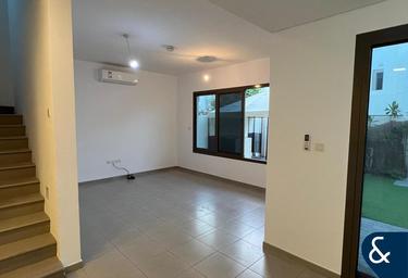 3-BD House Sale, 2,022 sq. ft., Zahra Townhouses, Town Square, Dubai, UAE #4