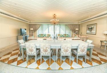 3-BD Apartment Sale, 1,000 sq. ft., Palazzo Versace, Culture Village, Dubai, UAE #4