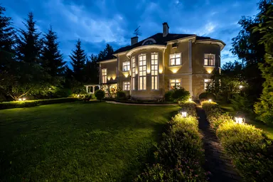 Продажа коттеджа 700 м², 4 спальни #2