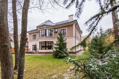 5-BD House Sale, 732 sq. m. at Лесной Простор-3, posyolok Gorki-2, Odintsovskiy Urban District, Moscow Region, Russia #1