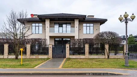 Продажа коттеджа 520 м², 6 спален в КП «Ренессанс Парк», деревня Чесноково, городской округ Истра, Московская область, Россия #1 Продажа коттеджа 520 м², 6 спален в КП «Ренессанс Парк», деревня Чесноково, городской округ Истра, Московская область, Россия #1