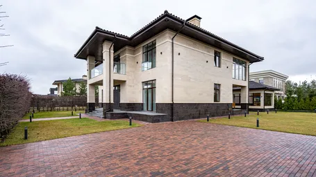 Продажа коттеджа 520 м², 6 спален в КП «Ренессанс Парк», деревня Чесноково, городской округ Истра, Московская область, Россия #3 Продажа коттеджа 520 м², 6 спален в КП «Ренессанс Парк», деревня Чесноково, городской округ Истра, Московская область, Россия #3